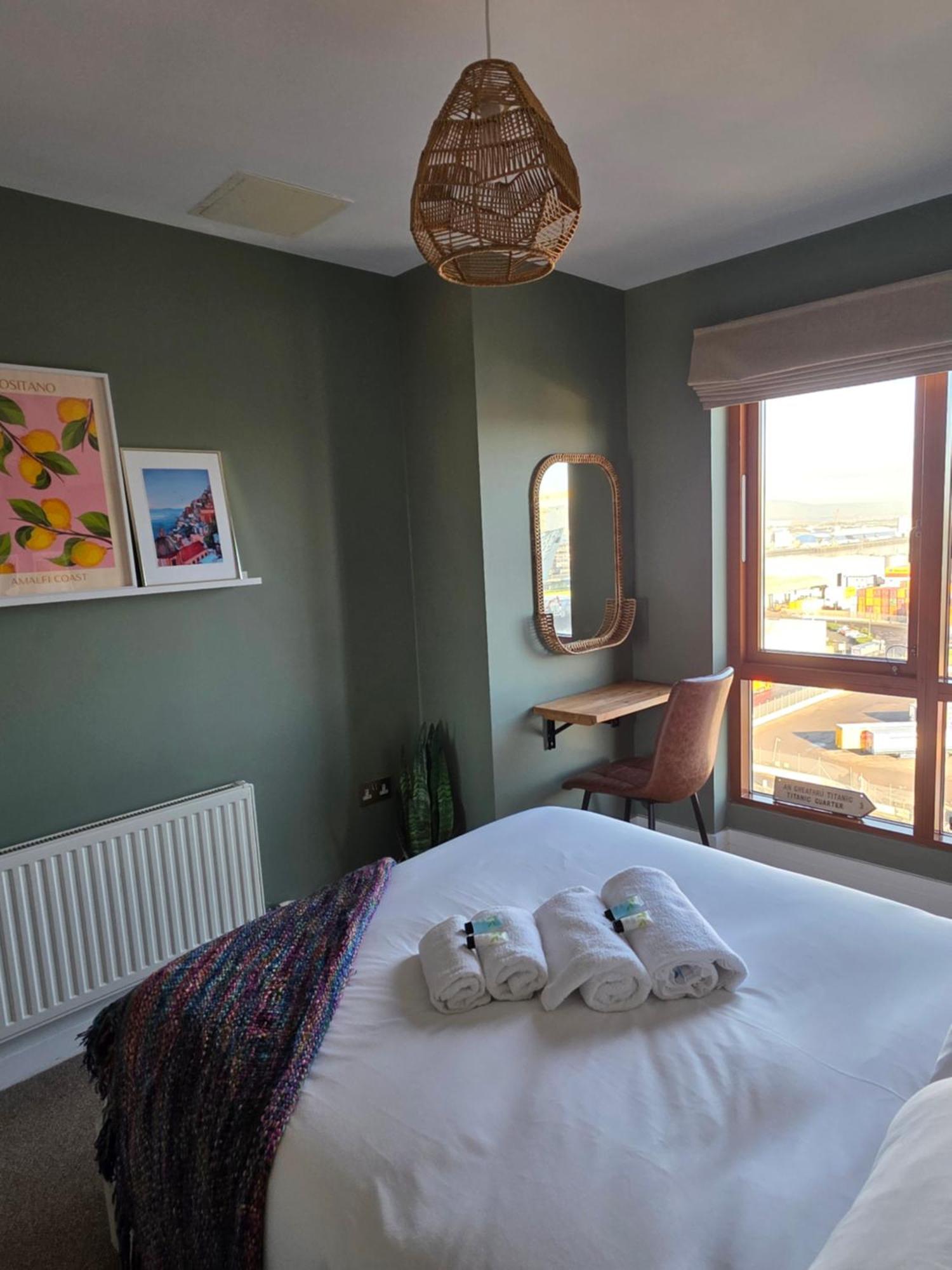 Sailortown Stays - 4 Star Luxury Apartment Belfast Exterior foto